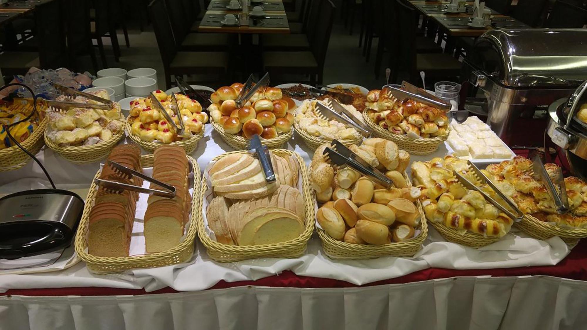 Hotel Atlantico Travel Copacabana Rio de Janeiro Exterior foto Bread and pastry buffet